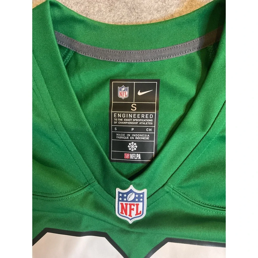 NWT Nike NFL Philadelphia Eagles Saquon Barkley 26 Jersey Kelly Green Women's S